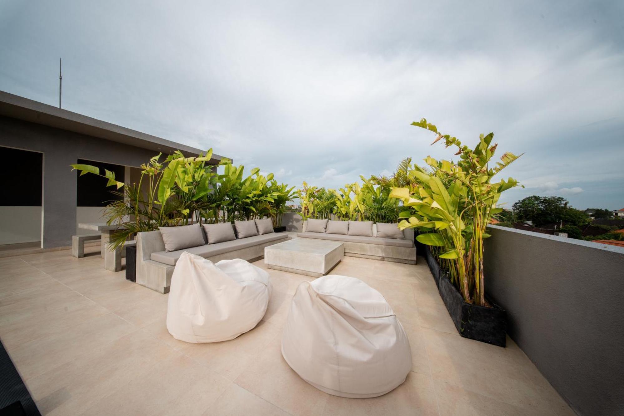 Thehub Pererenan Coworking, Pool And Rooftop 坎古 外观 照片