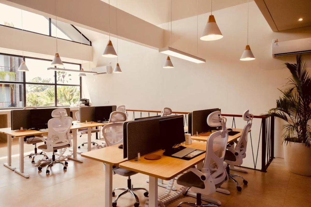 Thehub Pererenan Coworking, Pool And Rooftop 坎古 外观 照片