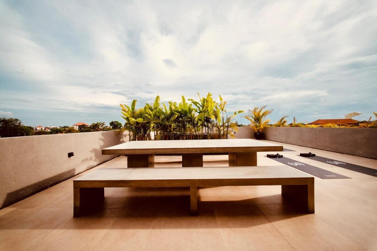 Thehub Pererenan Coworking, Pool And Rooftop 坎古 外观 照片
